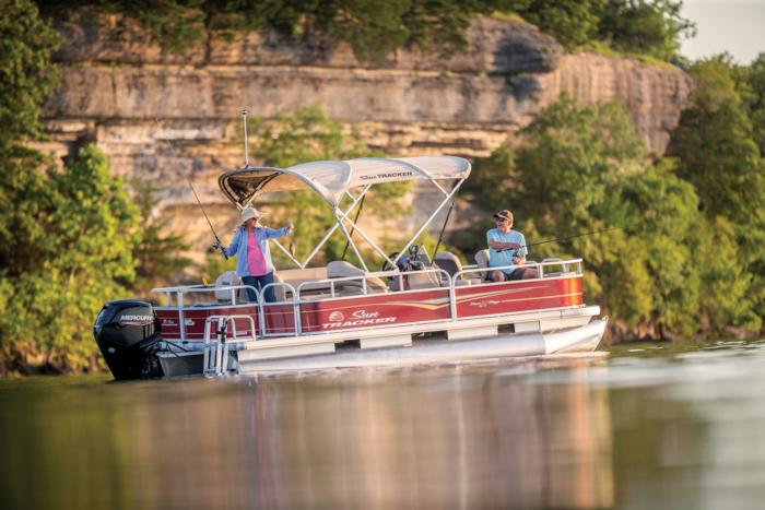 SUN TRACKER Boats : Fishing Pontoons : 2020 BASS BUGGY 18 